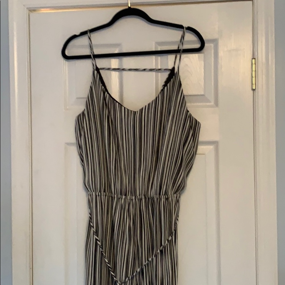 Sleeveless jumpy
